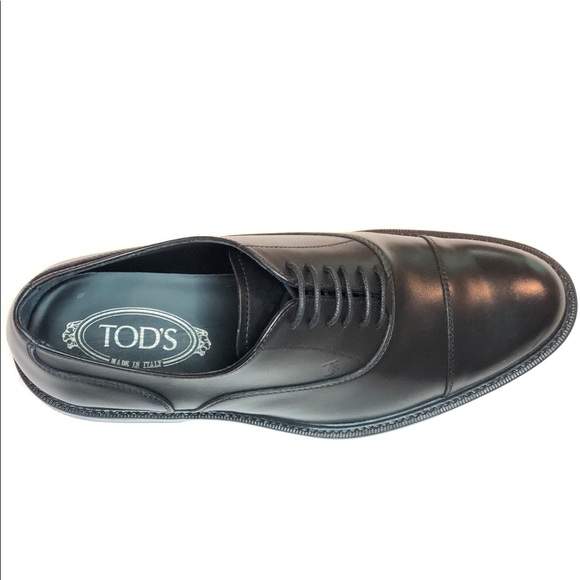 Tods Lace - Ups in leather. Rubber outsole with embossed rubber pebbles. - Picture 4 of 5